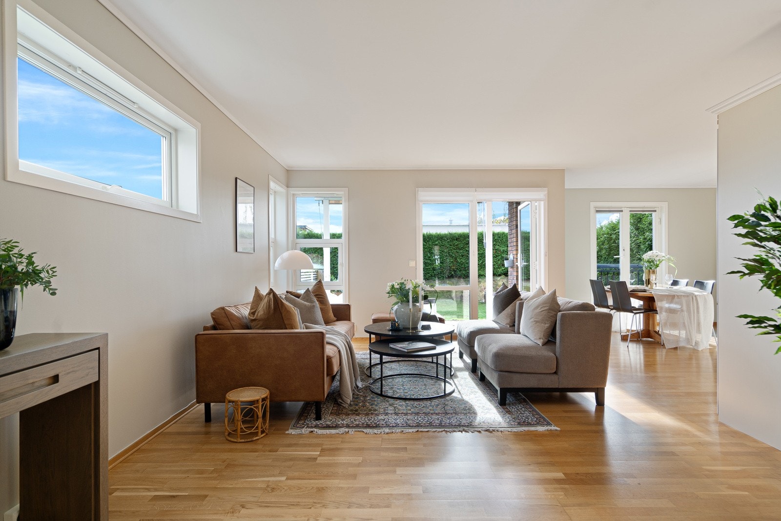 Vinduer på flere sider Galleribilde