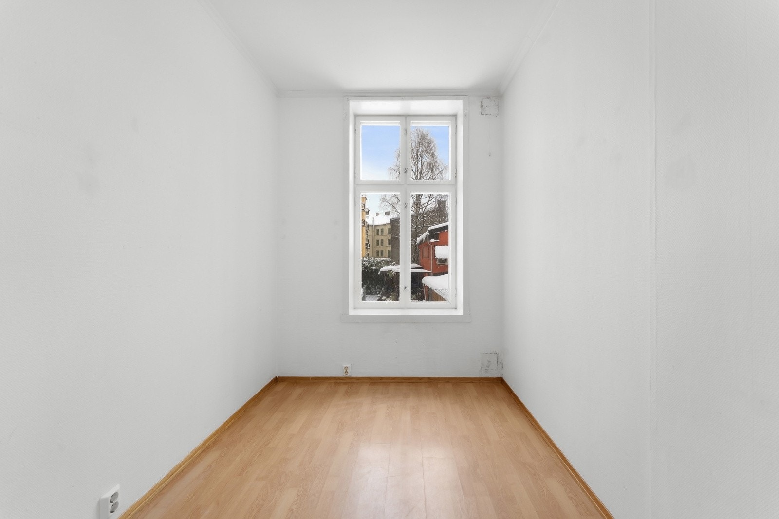 Alle vender inn mot rolig bakgård Galleribilde