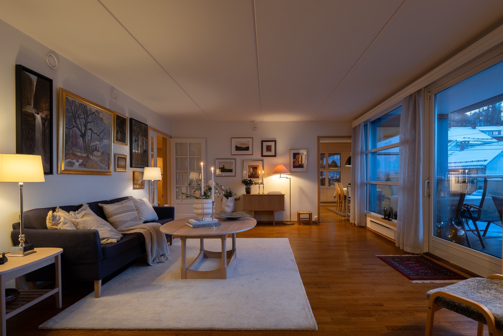 Kveldssteming. Galleribilde