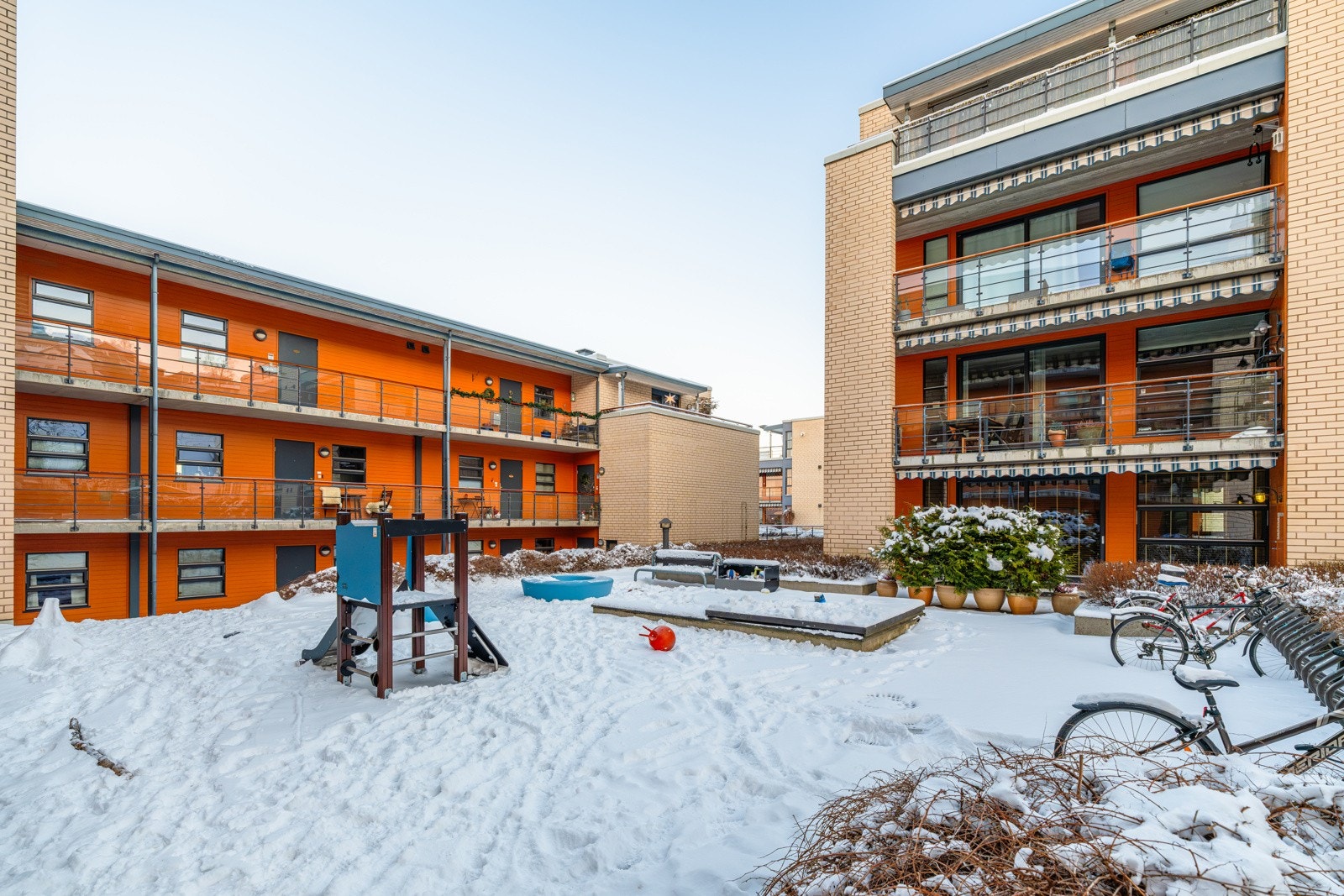 Sameiet har en fin bakgård for beboerne. Galleribilde