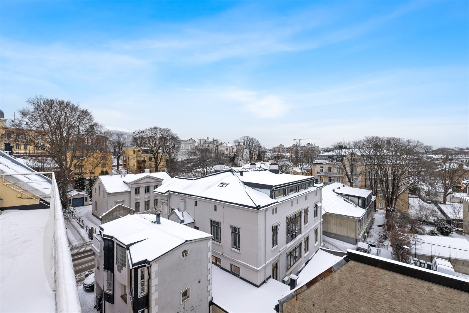 Pen utsikt fra takterrassen. Galleribilde
