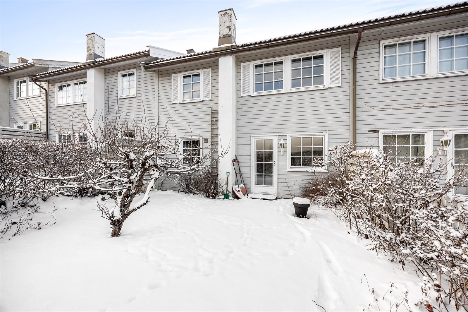 Hagen er en usjenert uteplass med direkte utgang fra første etasje. Galleribilde