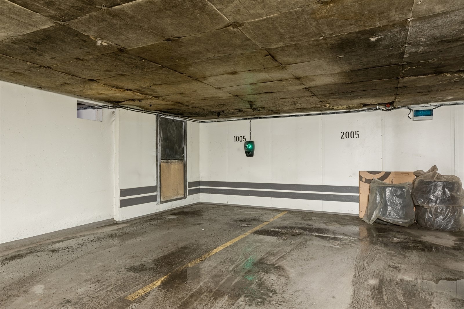 Andelen disponerer en garasjeplass m/ladeboks og en kjellerbod på 4 kvm. Galleribilde