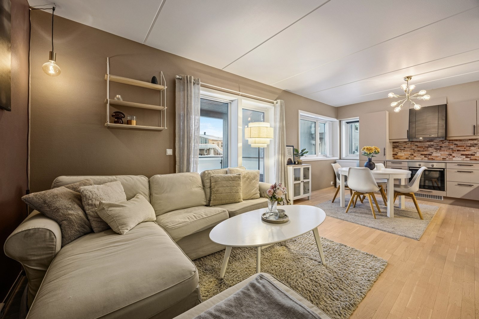 DNB Eiendom ved Johan Aslak Somby har gleden av å presentere Aspemyra 14! Galleribilde