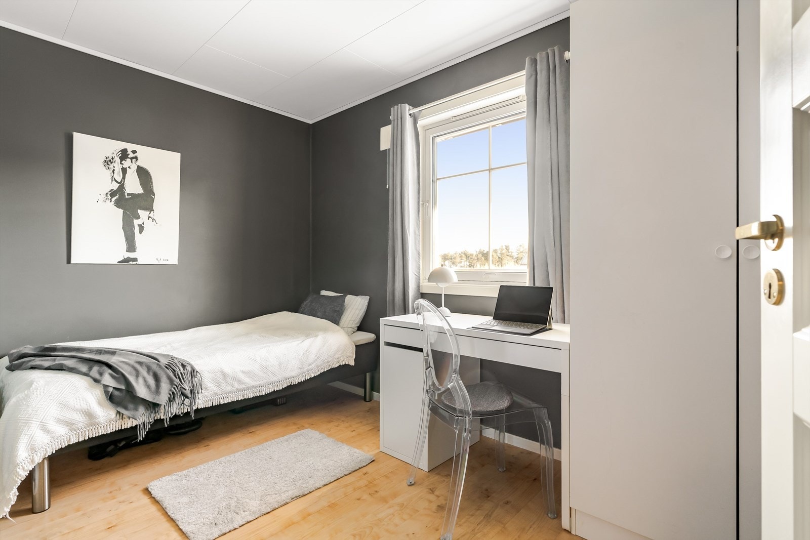 Det er også en praktisk bod i andre etasje på 3 kvm. Galleribilde