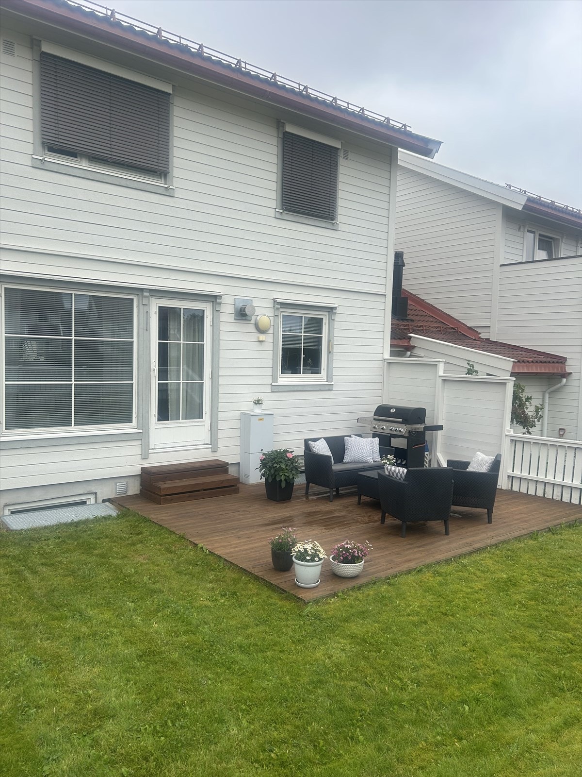 Bilde på sommertid tatt av selger. Galleribilde