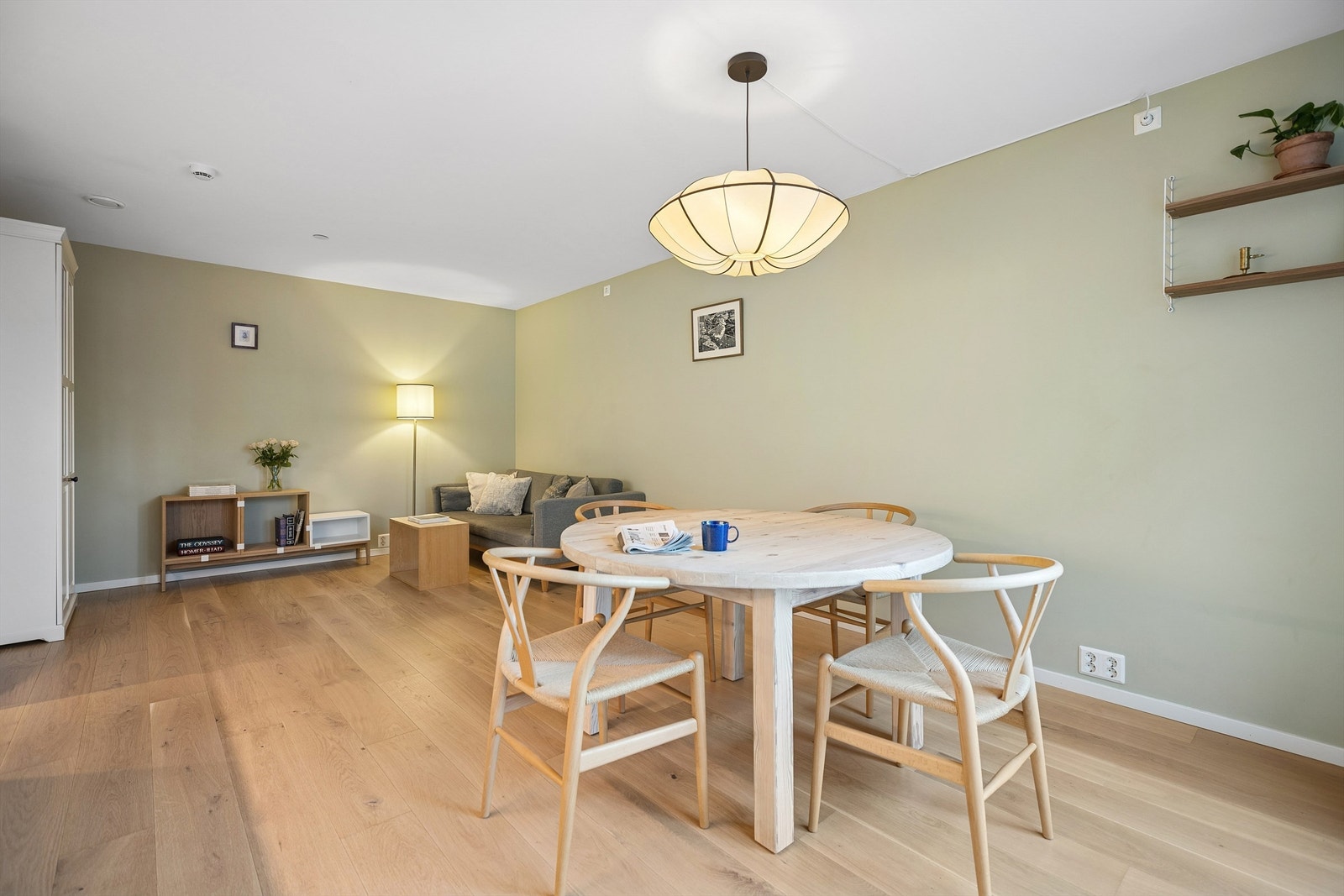 Stuens utforming gjør det enkelt å møblere etter eget ønske. Galleribilde