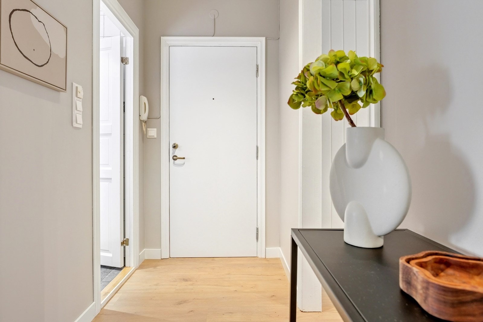 Husk å melde deg på visning! Galleribilde