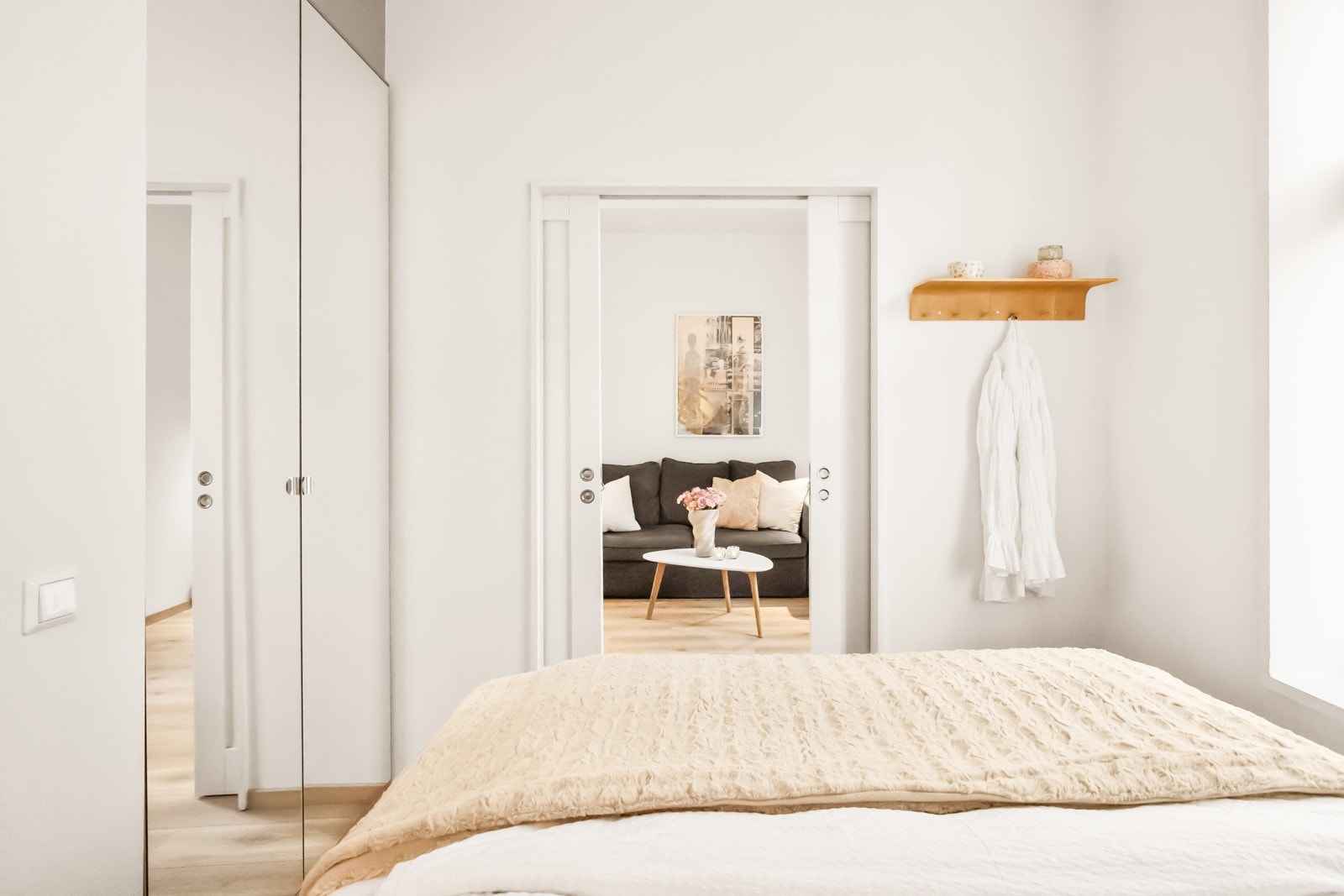 Garderobeskap gir god oppbevaringsplass. Galleribilde