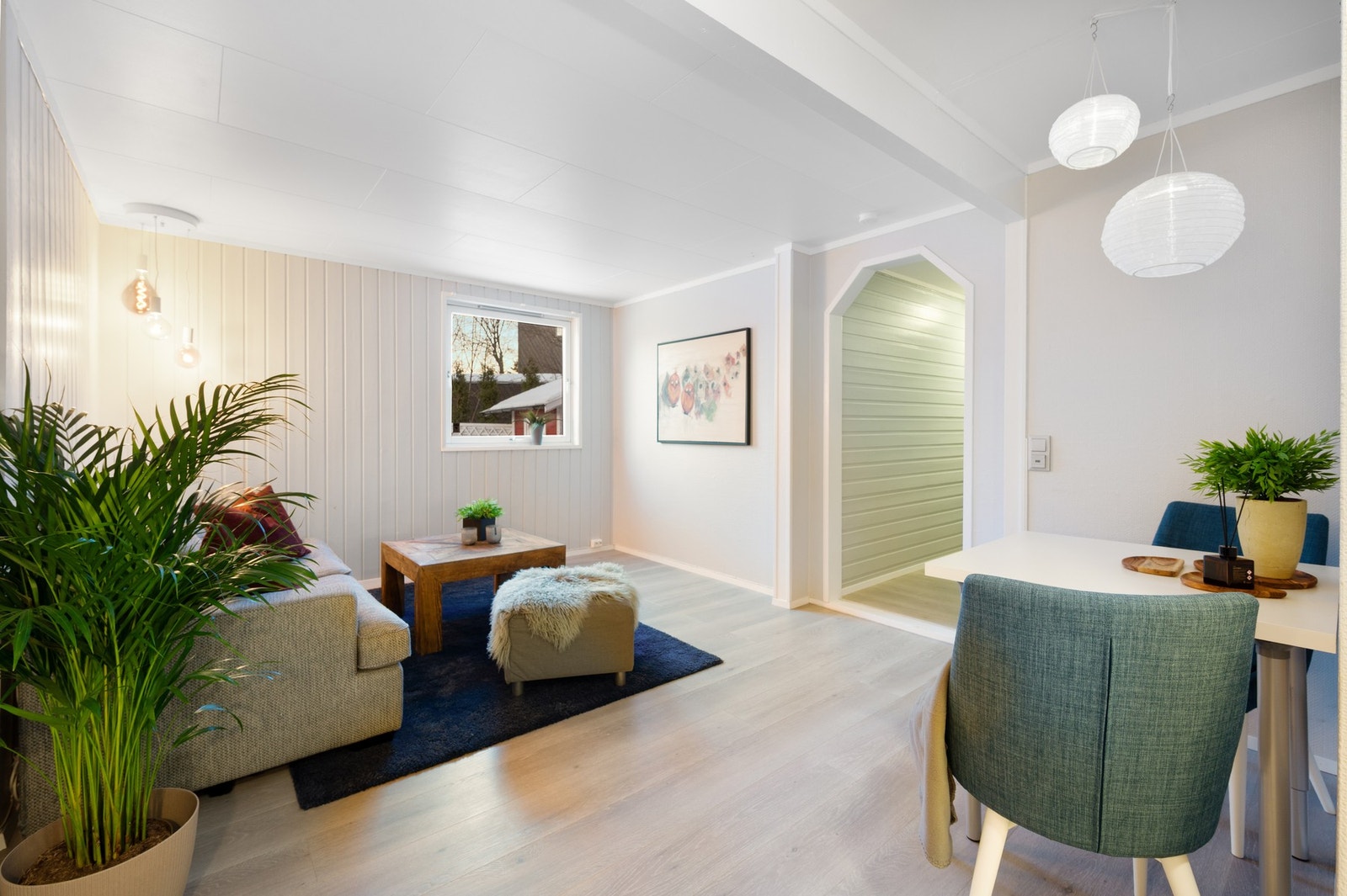 Sokkeletasjen har en egen entré. Hobbyrom (benyttes som Stue/kjøkken og er ikke omsøkt hos kommunen, se pkt. "andre relevante opplysninger". Galleribilde