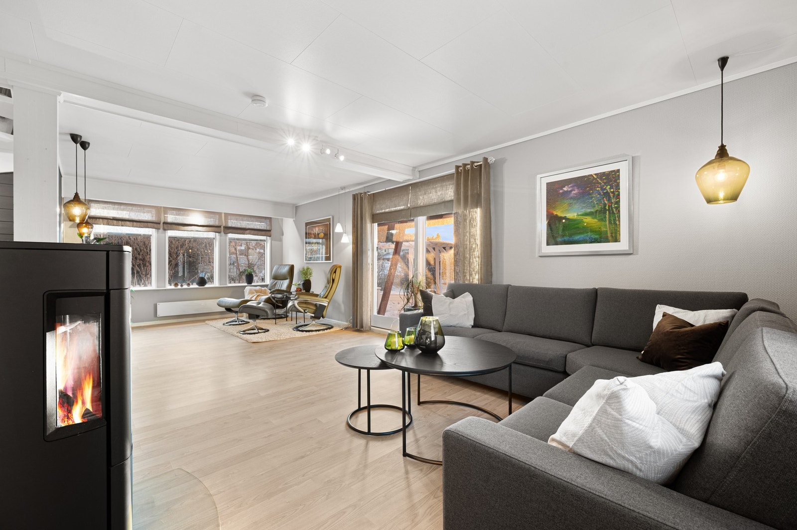 Nå har du muligheten til å sikre deg en innholdsrik og stilsikker enebolig på beste Jakobsli! Galleribilde