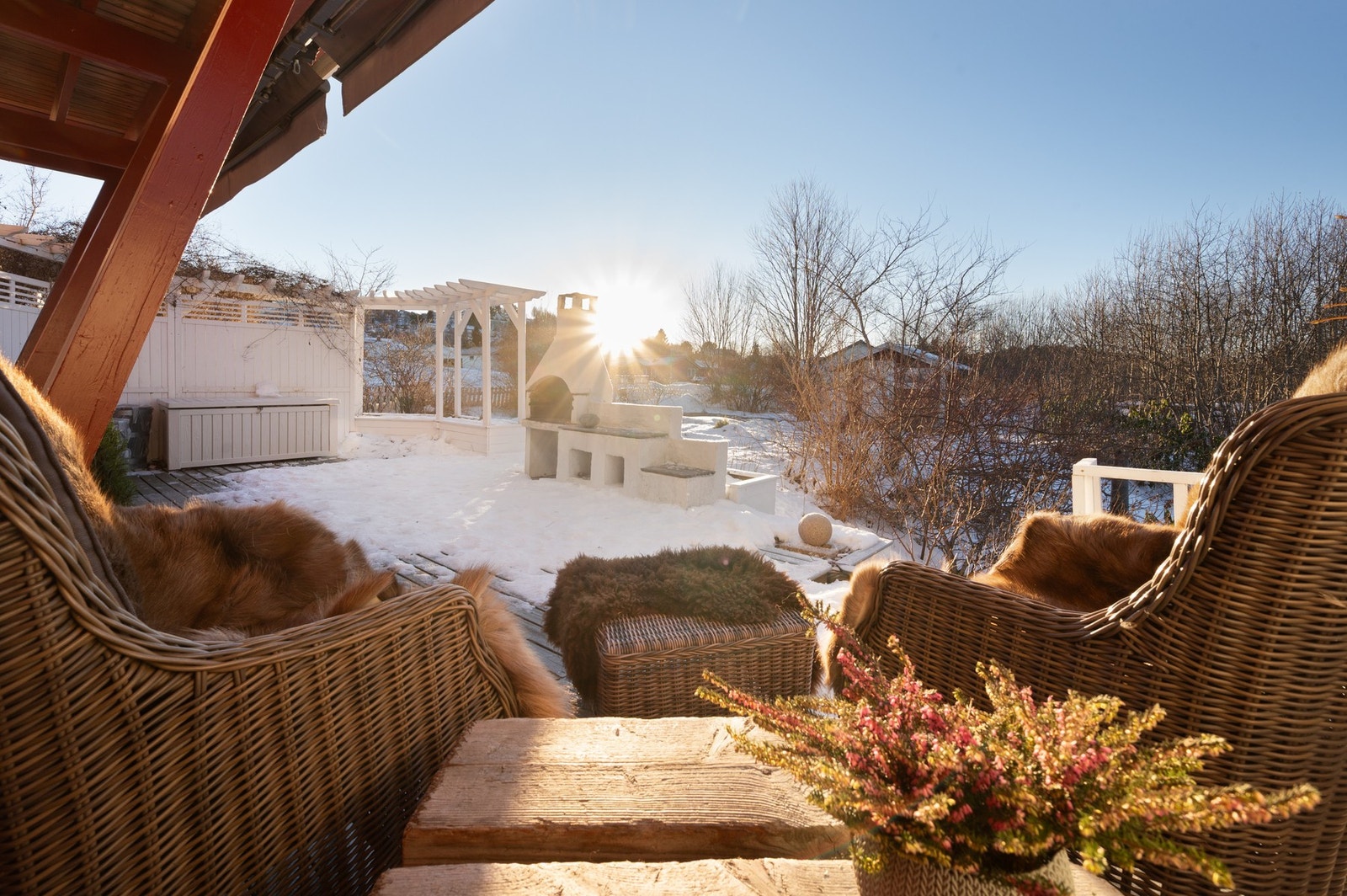Fra terrassen har man nydelige solforhold. Galleribilde