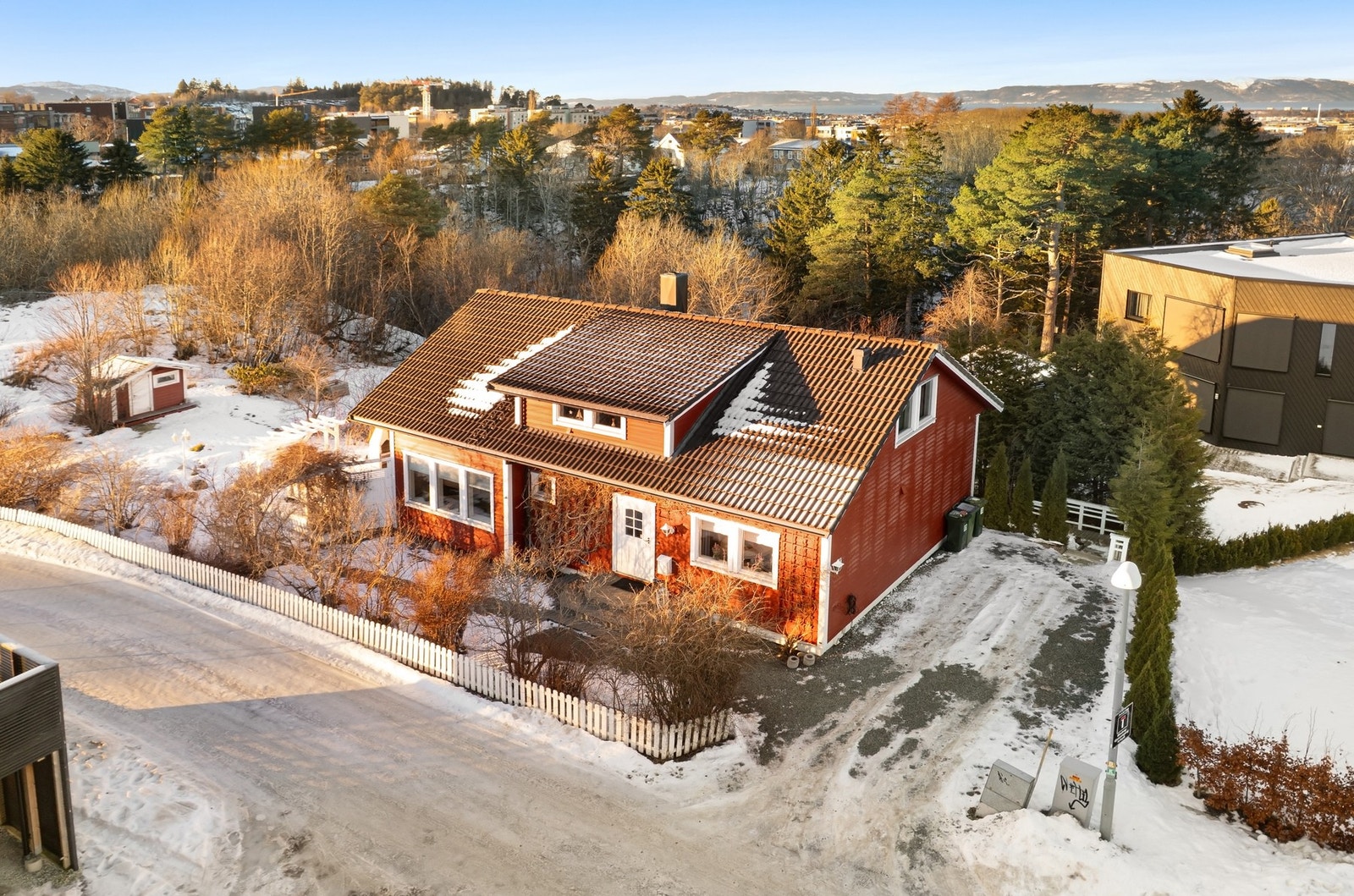 EiendomsMegler1 v/Kristian Sundland har gleden av å presentere Carl Lønseths veg 7! Galleribilde