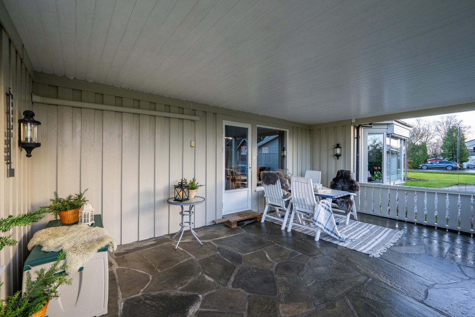 En stor og deilig terrasse Galleribilde