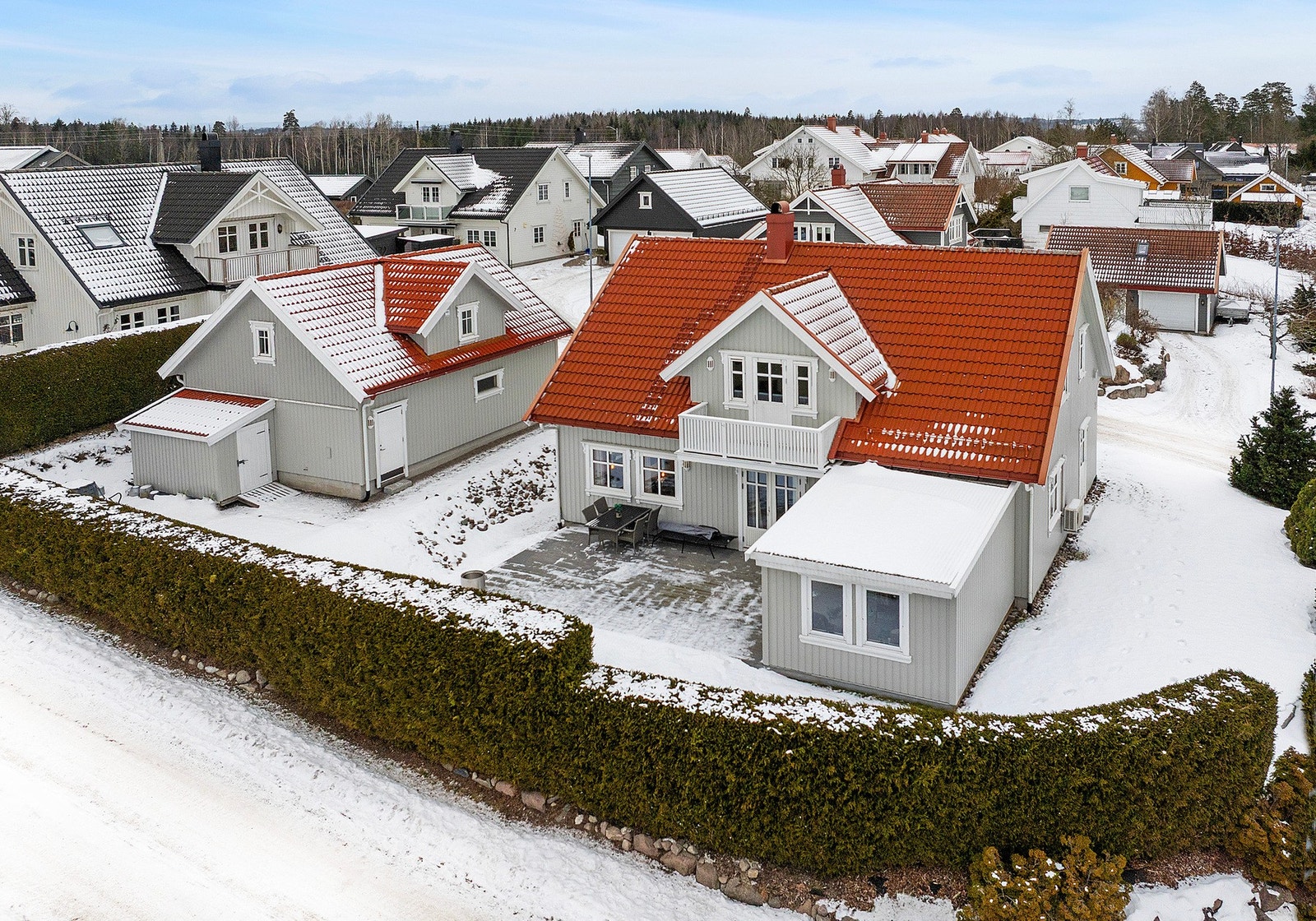 Jan Berg og EIE eiendomsmegling ønsker velkommen til Grytingenveien 3 Galleribilde