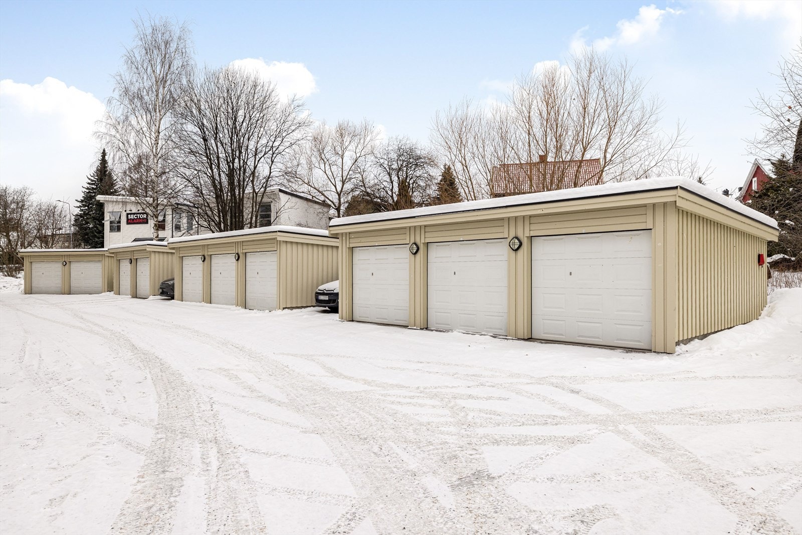 Det er mulighet for leie av garasjeplass etter ansiennitetsprinsippet. Galleribilde