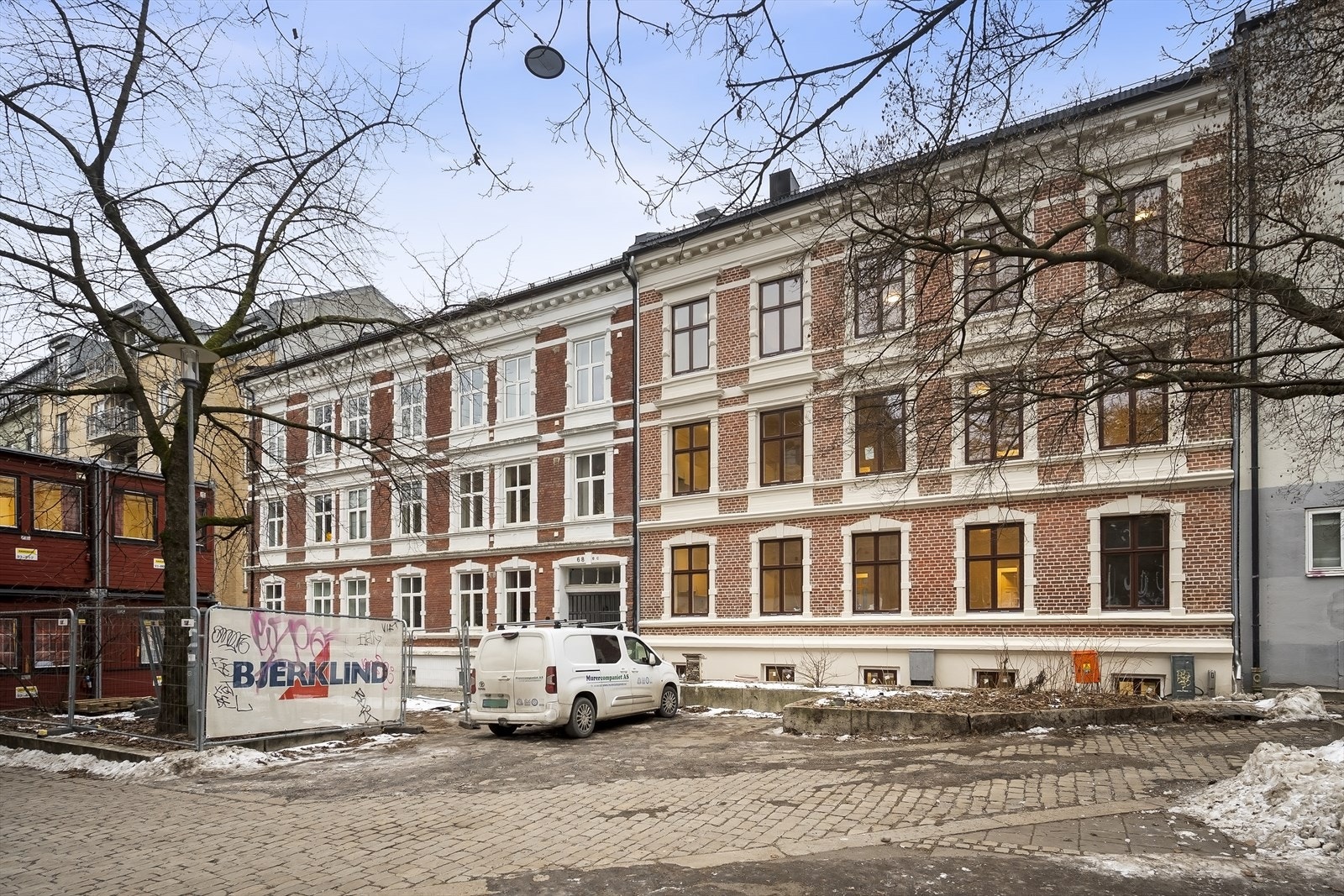 - Leiligheten ligger i en rolig gate på Løkka - Galleribilde