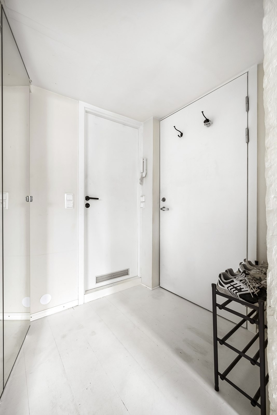 - Innbydende og romslig entré - Galleribilde