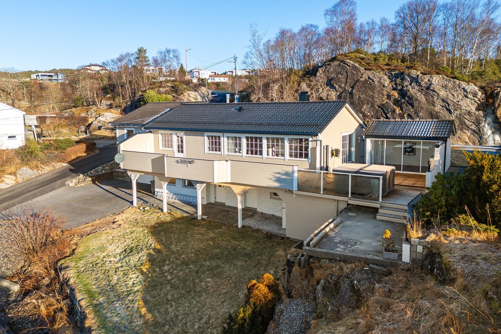 Velkommen til Kråvikvegen 14 - Presentert av Eiendomsmegler Norge v/Pål Johannesen. Galleribilde