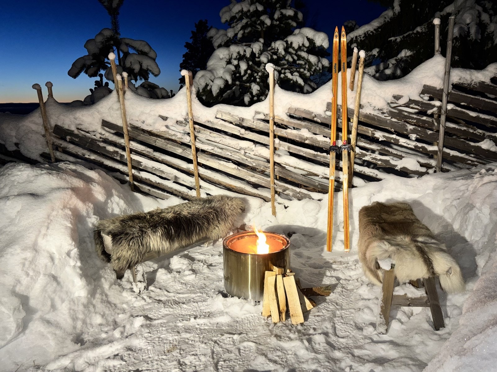 Bålkos! Galleribilde