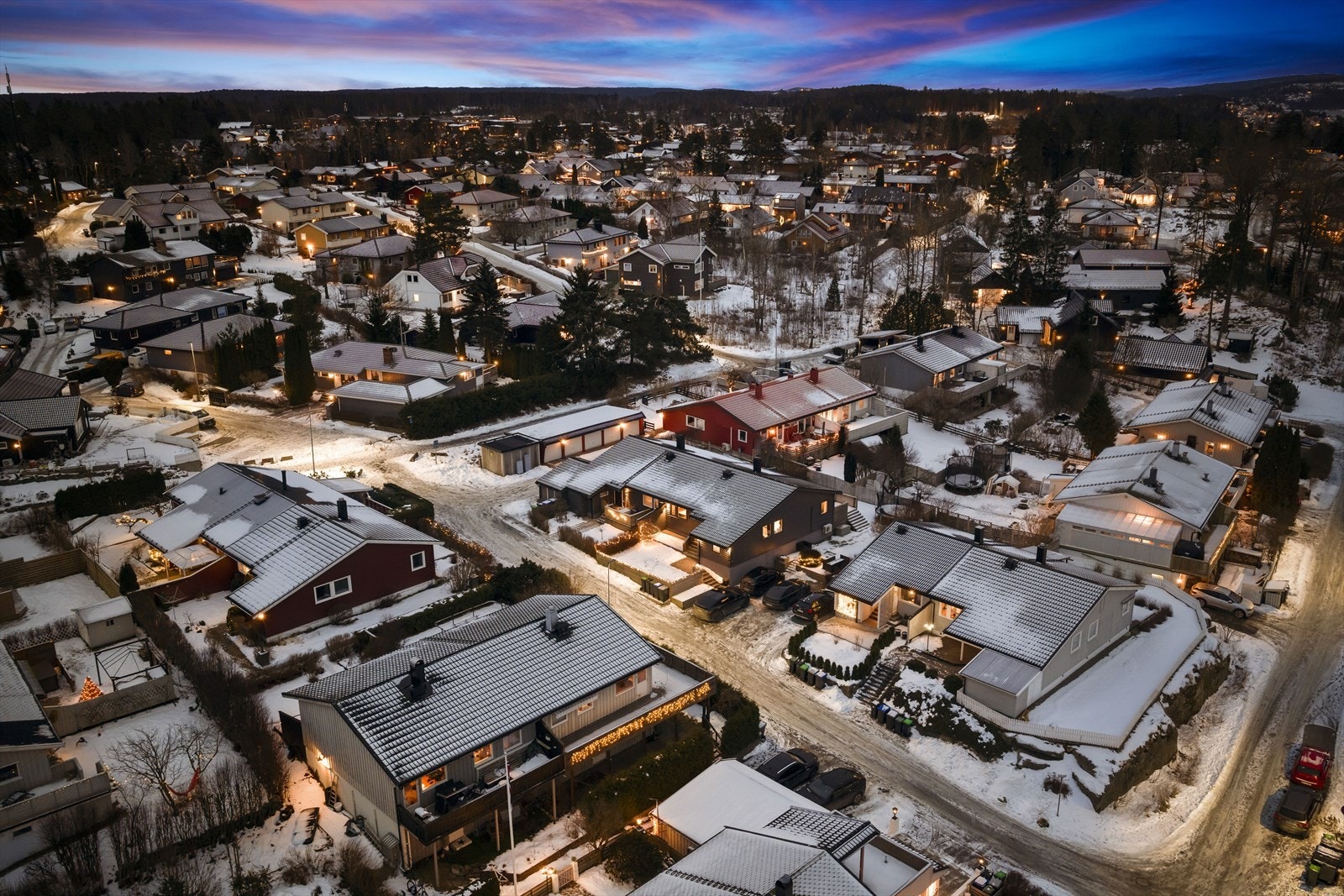 Kort vei til marka med flotte tur- og rekreasjonsmuligheter. Galleribilde