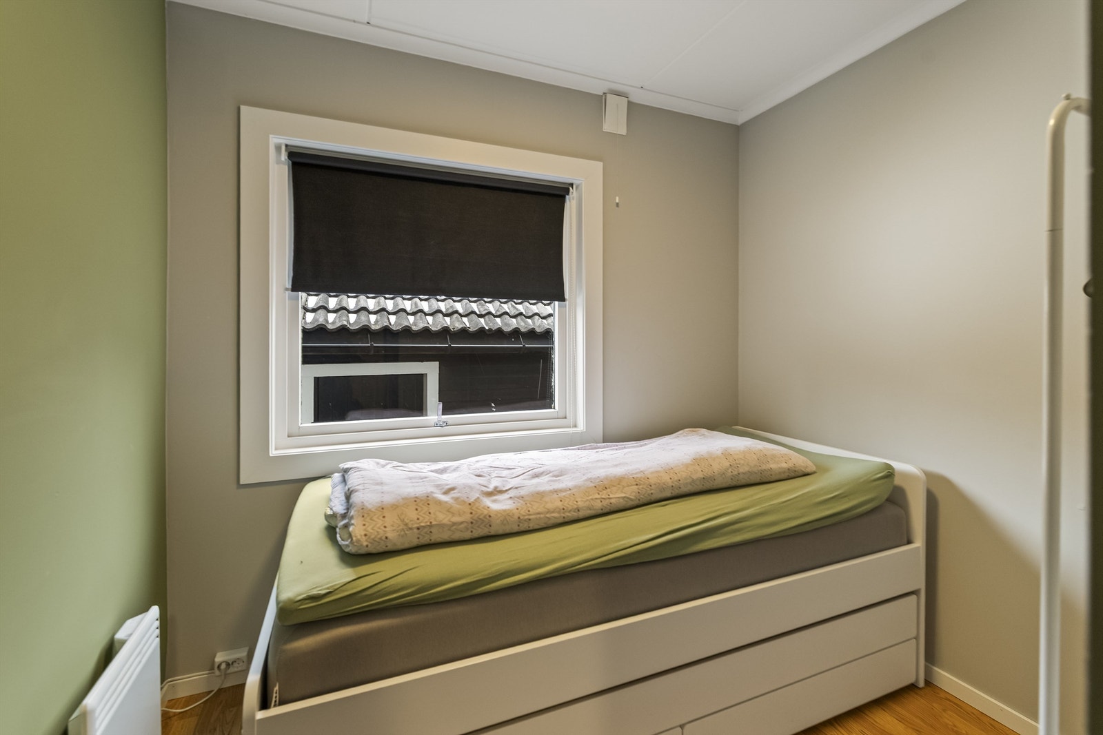 Soverom 2 ( boligen har totalt to soverom ) Galleribilde