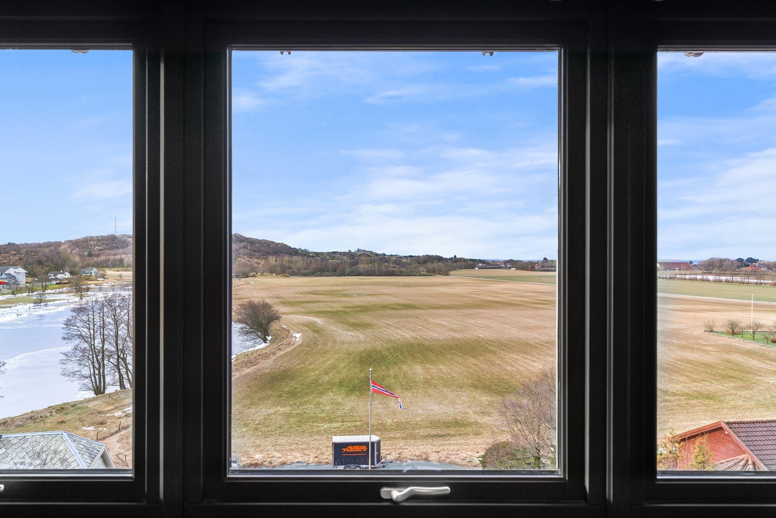 Utsikt fra loftstuen. Galleribilde