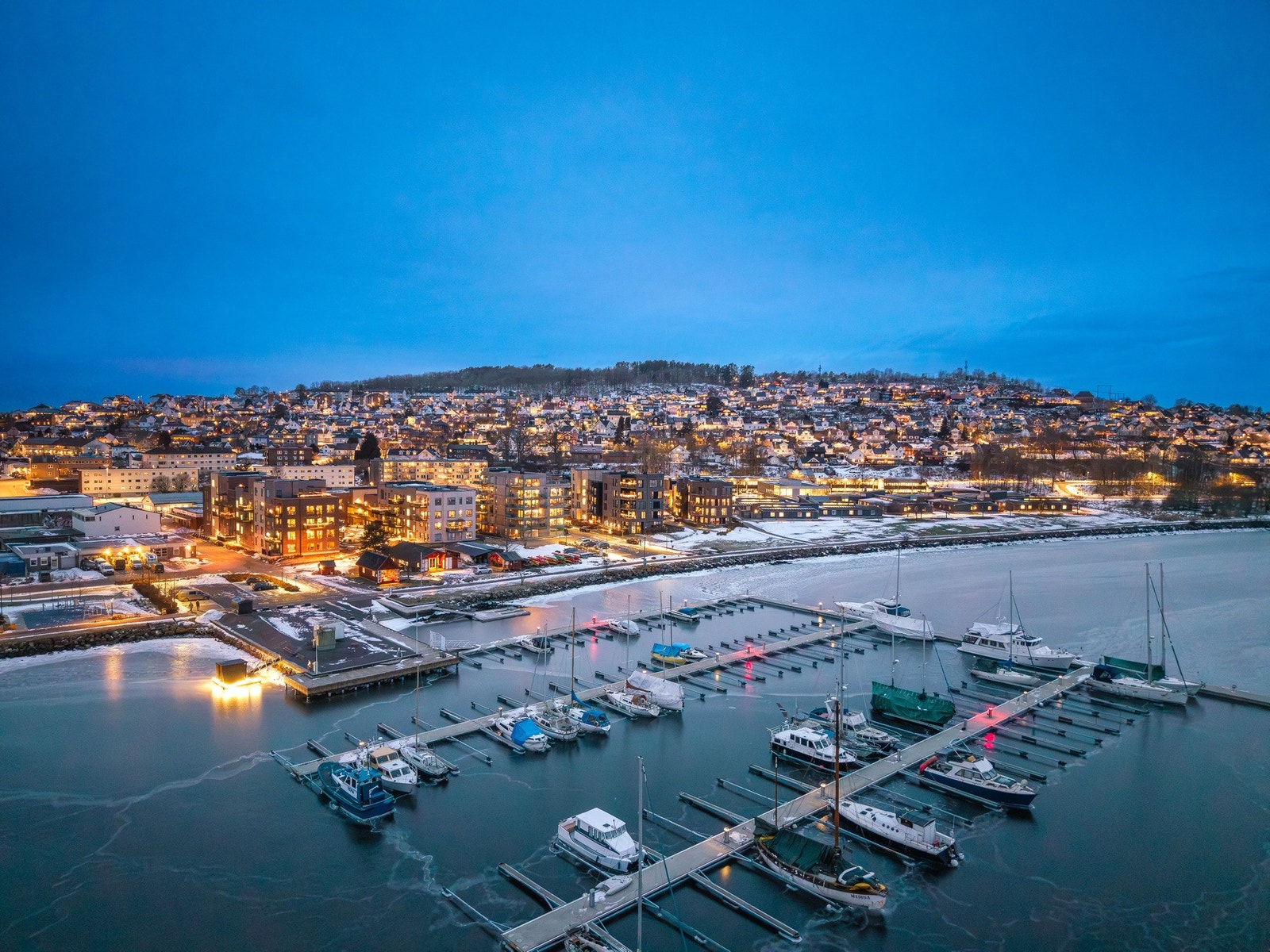 Den nye småbåthavnen Bankløkka Båthavn tilbyr 160 båtplasser til leie Galleribilde