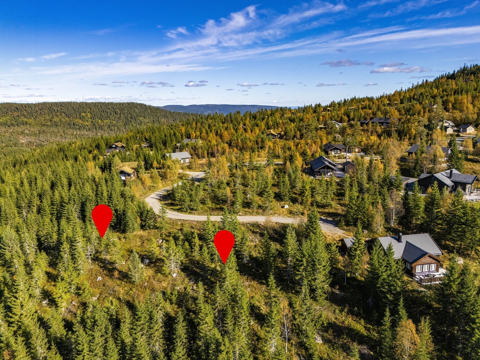 B feltet tomt 15 til venstre, tomt 16 midt i bildet Galleribilde