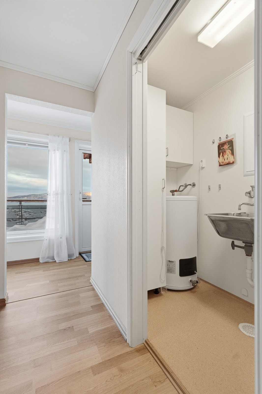 Vaskerom. Galleribilde