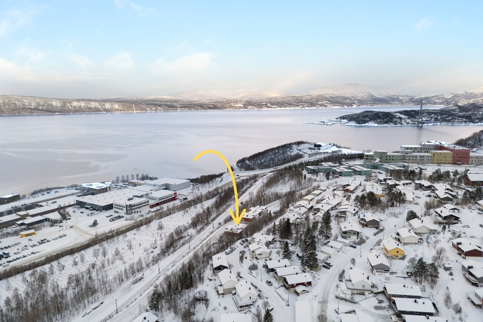 Ta kontakt med megler for å avtale visning. Galleribilde