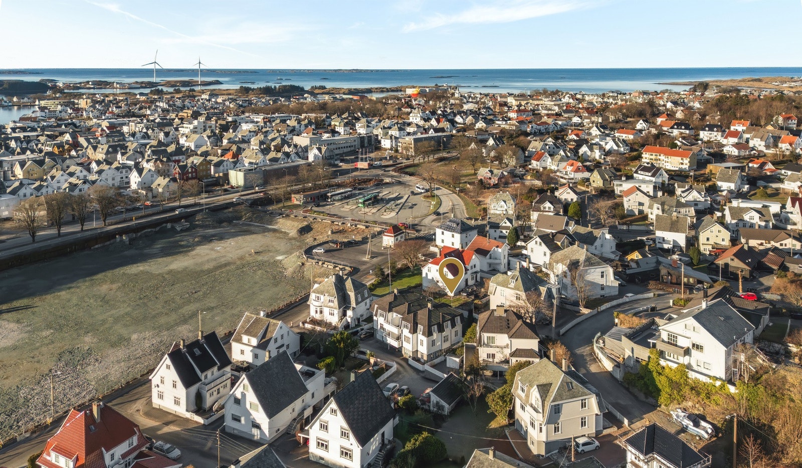 Nabolaget har en fin balanse mellom det urbane og det rolige, med enkel tilkomst til byens fasiliteter. Galleribilde