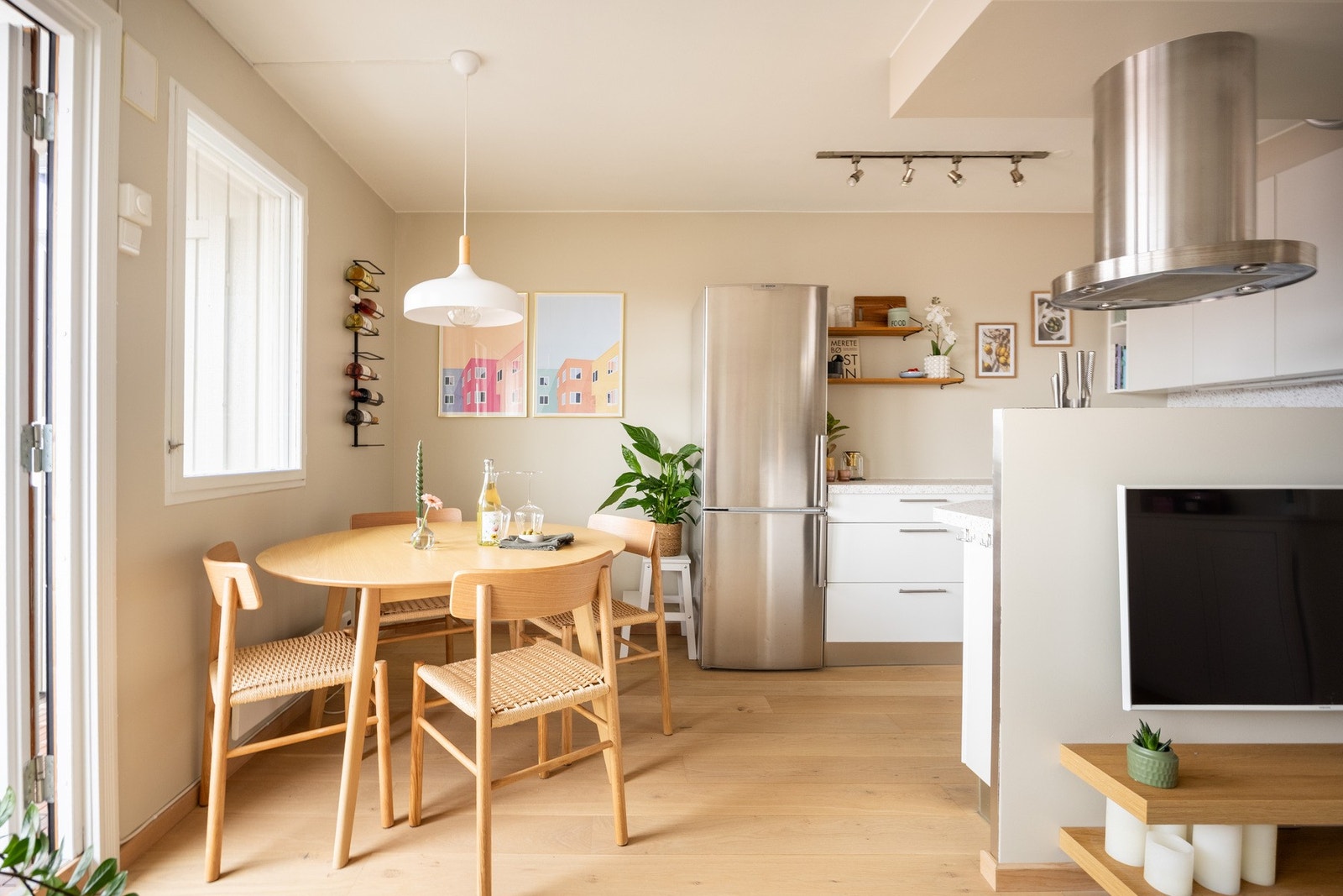 Varmtvann og internett er inkludert i felleskostnadene. Galleribilde