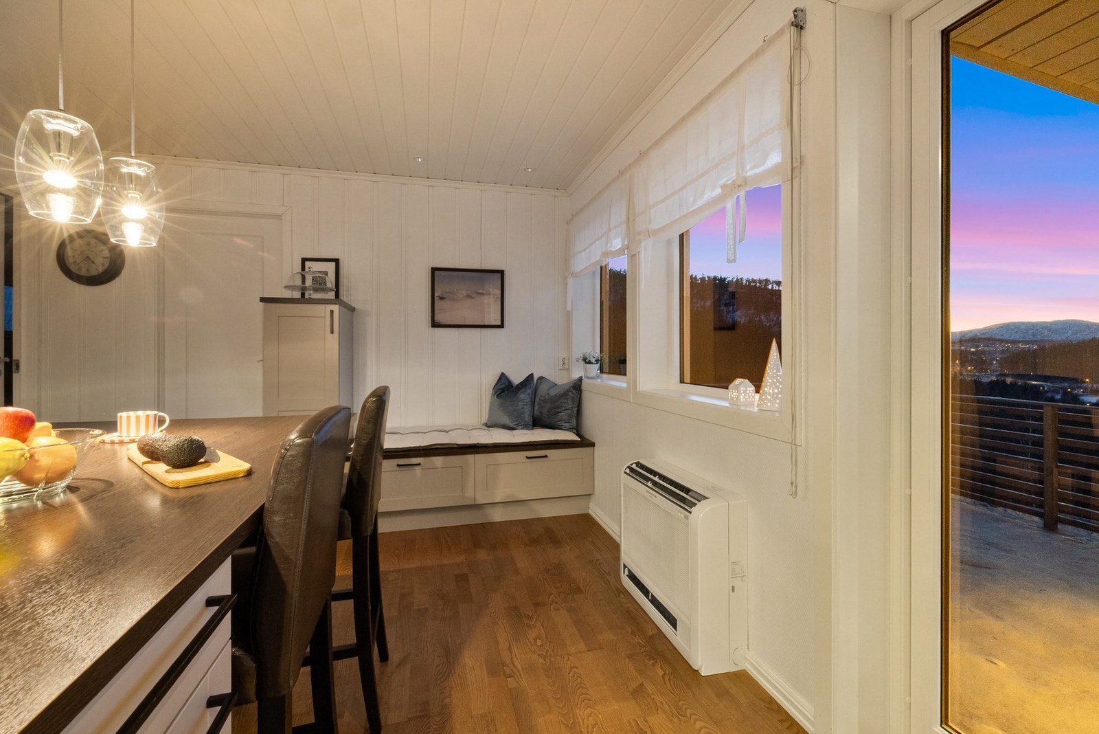 Kveldsstemning på kjøkkenet Galleribilde