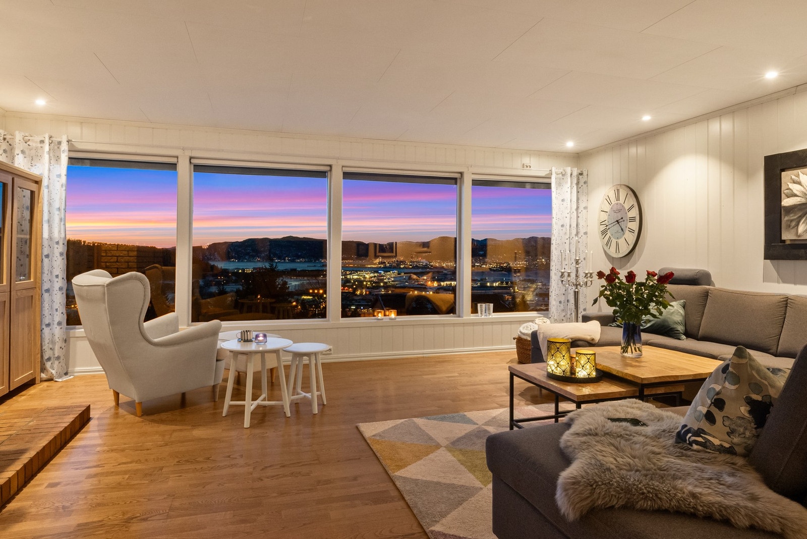 Kveldsstemning i stuen Galleribilde