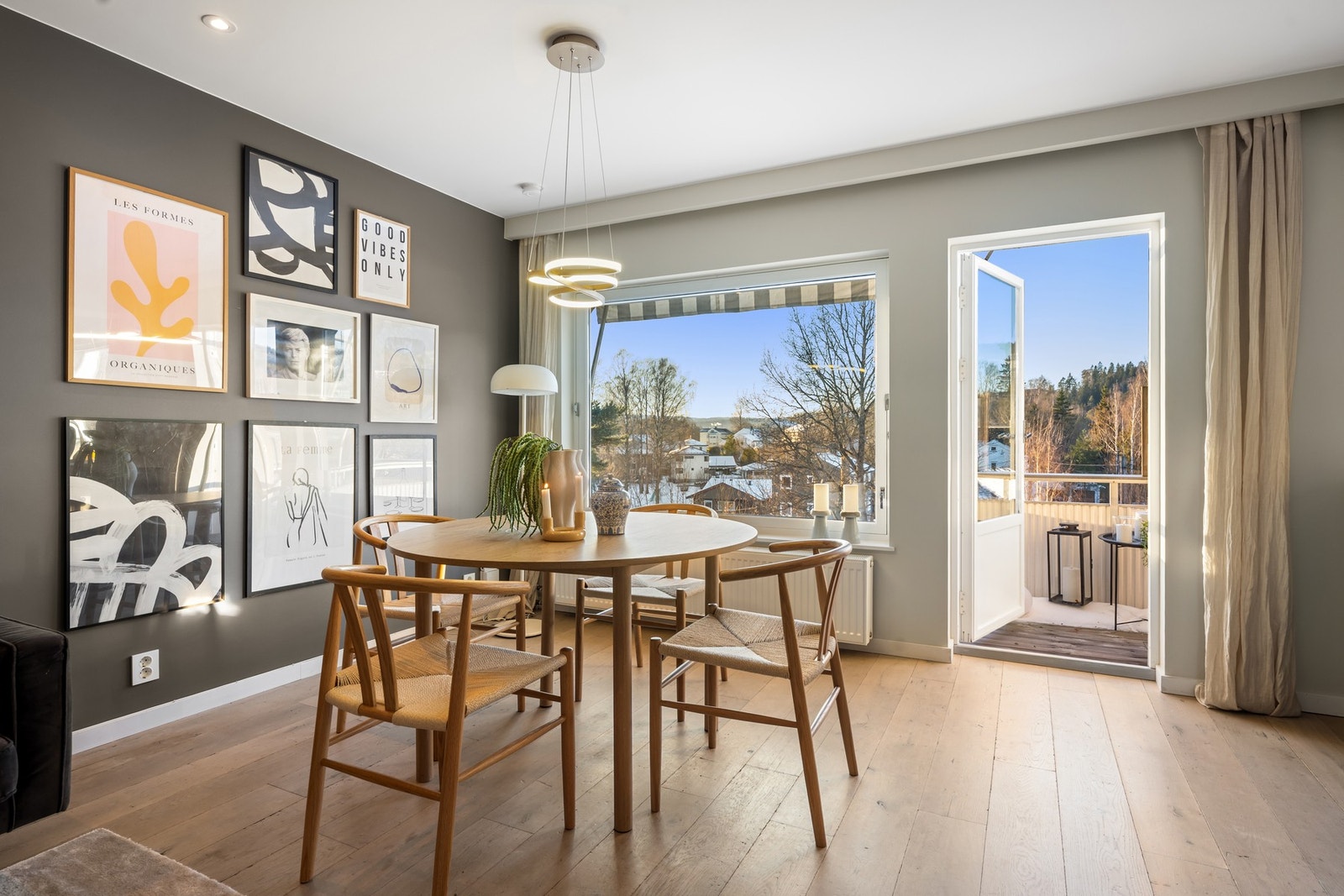 1-stavs parkett, speialimportert fra Italia i en rustik og vannbehandlet finish Galleribilde