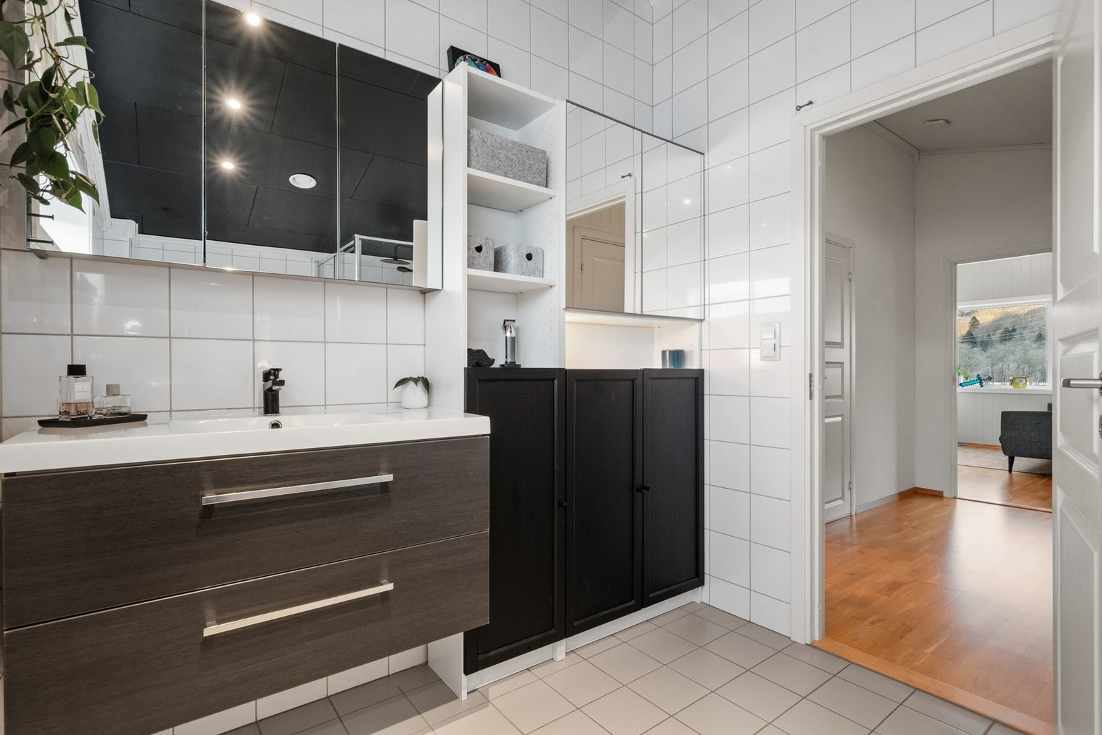 Bad i 2. etasje er på 8 kvm. Galleribilde