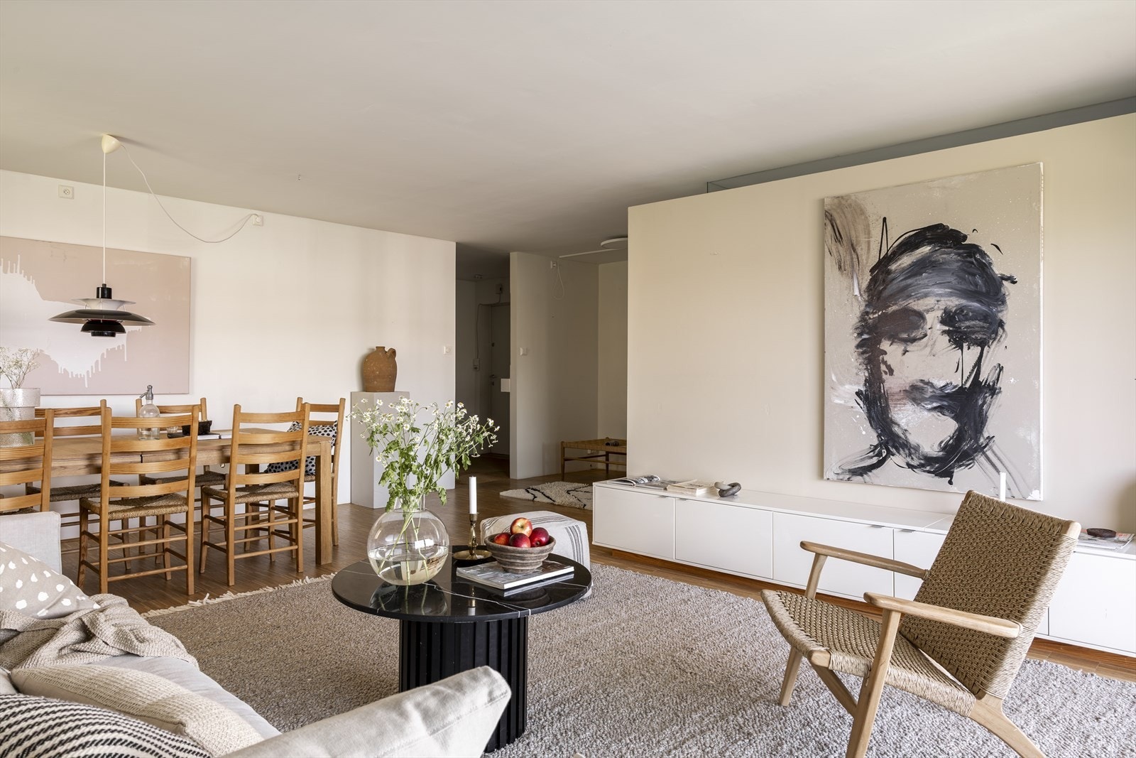 og her er det perfekt plass til tven! Galleribilde