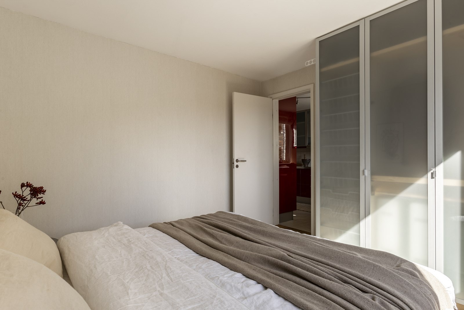 Stor garderobe medfølger Galleribilde