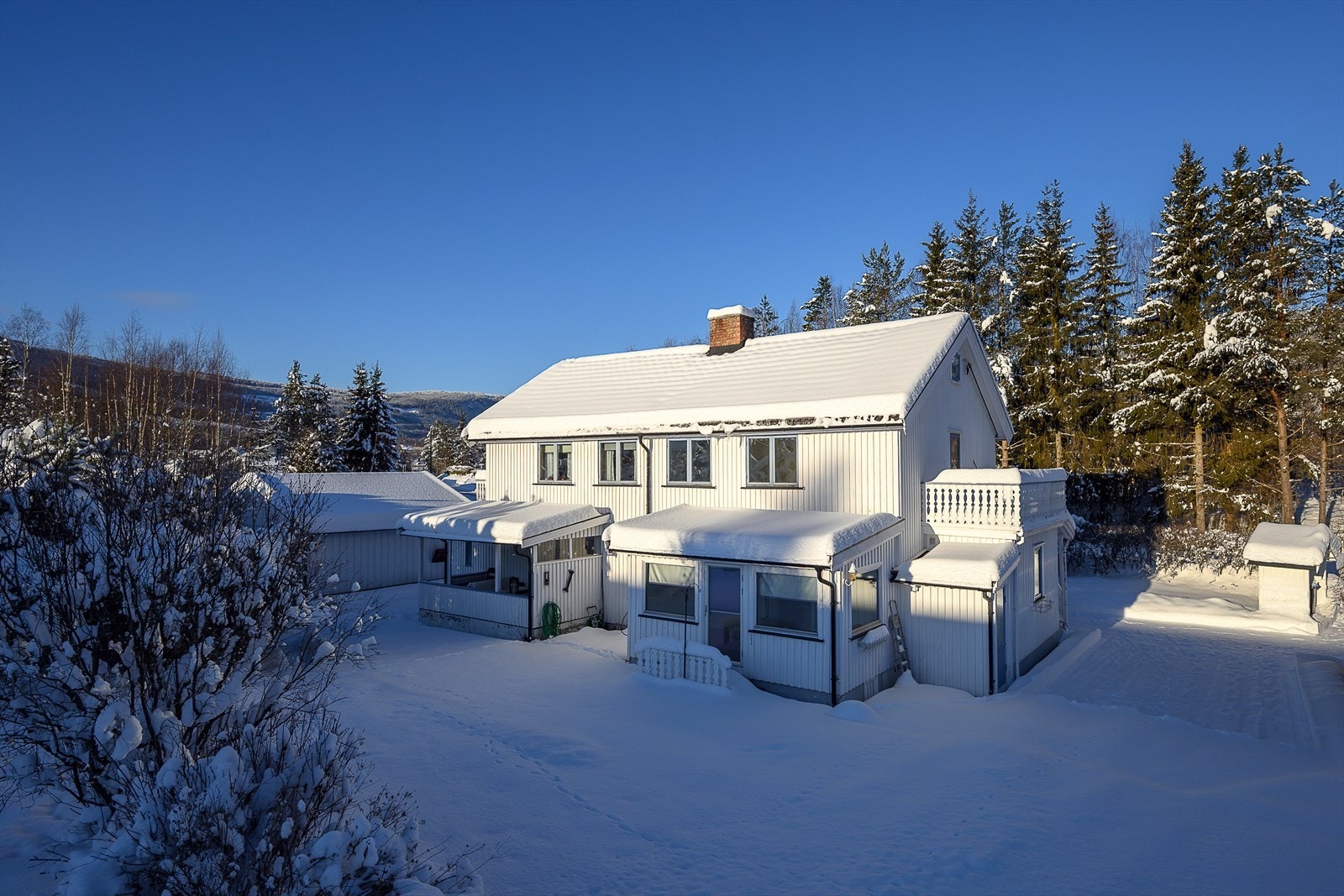 Halvpart tomannsbolig med barnevennlig beliggenhet på Jørstadmoen som har trygg gangvei til barnehage/skole Galleribilde