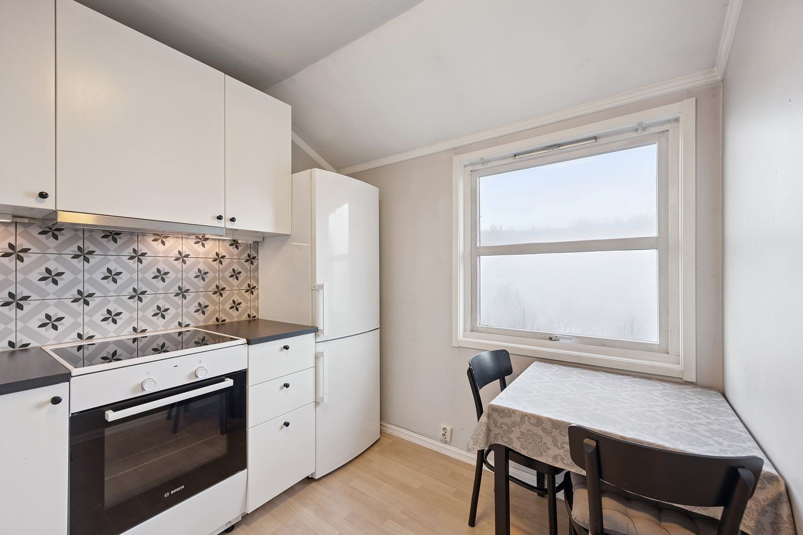 Kjøkken med spiseplass Galleribilde