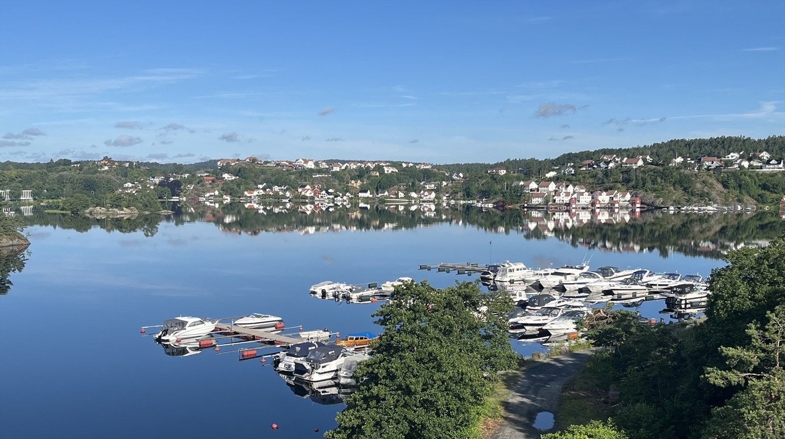 Utsikten fra balkongen sommerstid. Privat bilde. Galleribilde