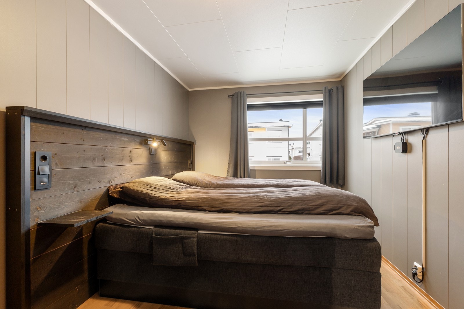 Hovedsoverom med plass til dobbeltseng. Galleribilde