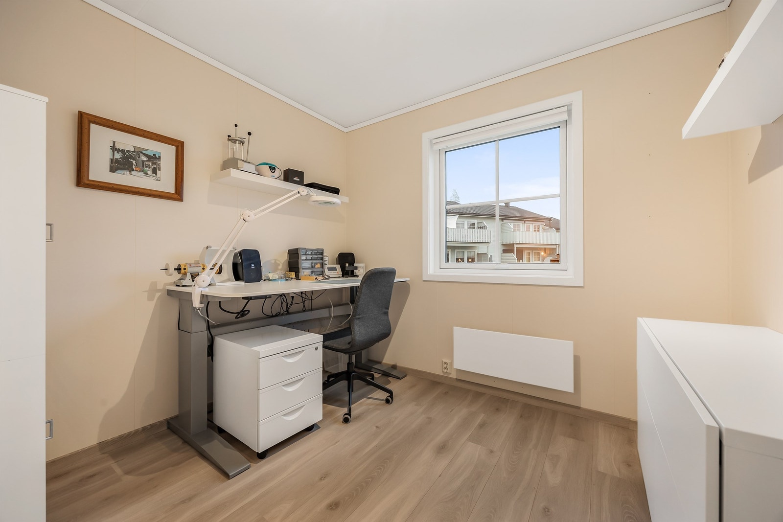 Soverom 2 er perfekt som barnerom, gjesterom eller kontor. Begge rommene er lyse og innbydende. Galleribilde