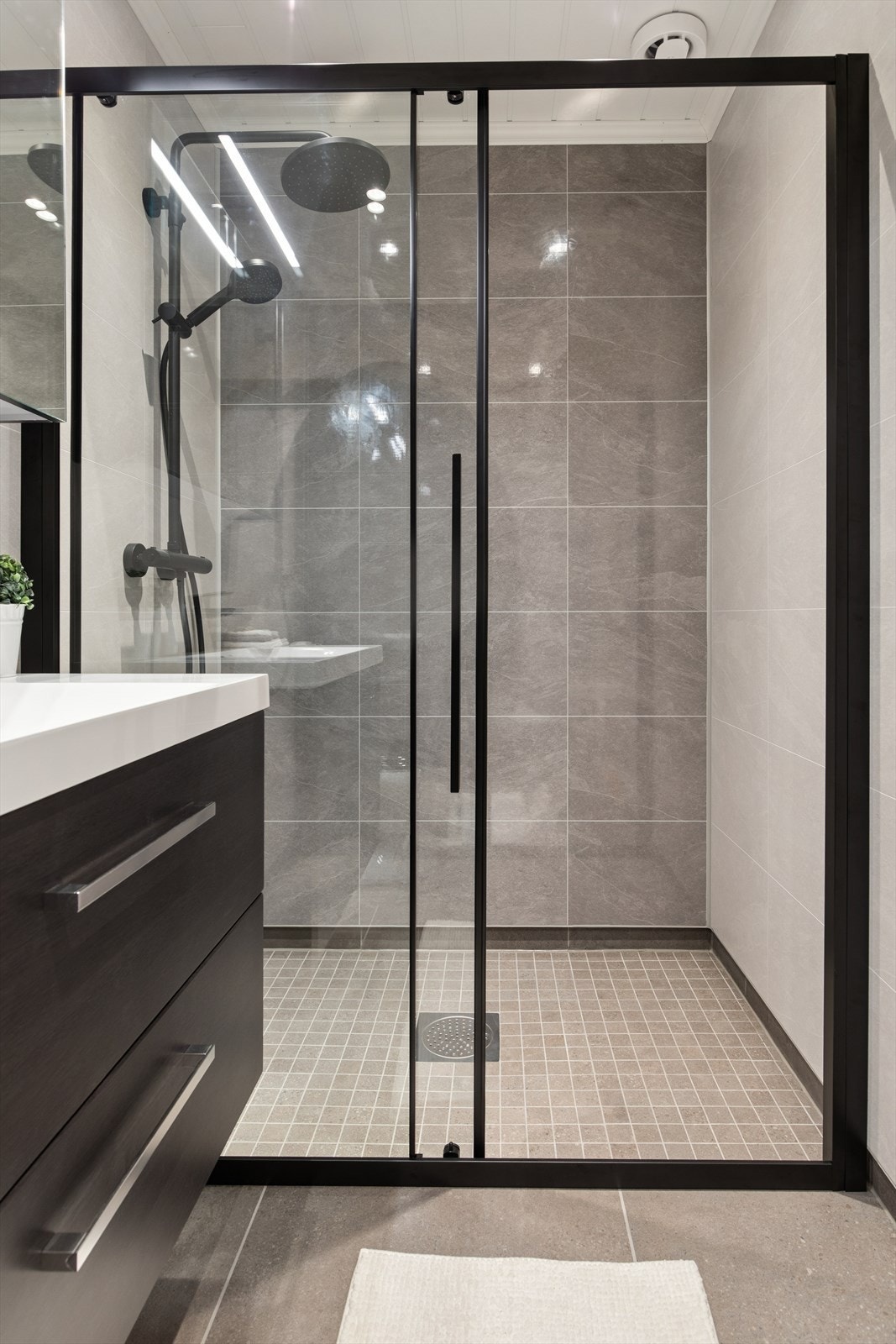 Den store dusjnisjen gir deg litt ekstra luksusfølelse. Galleribilde