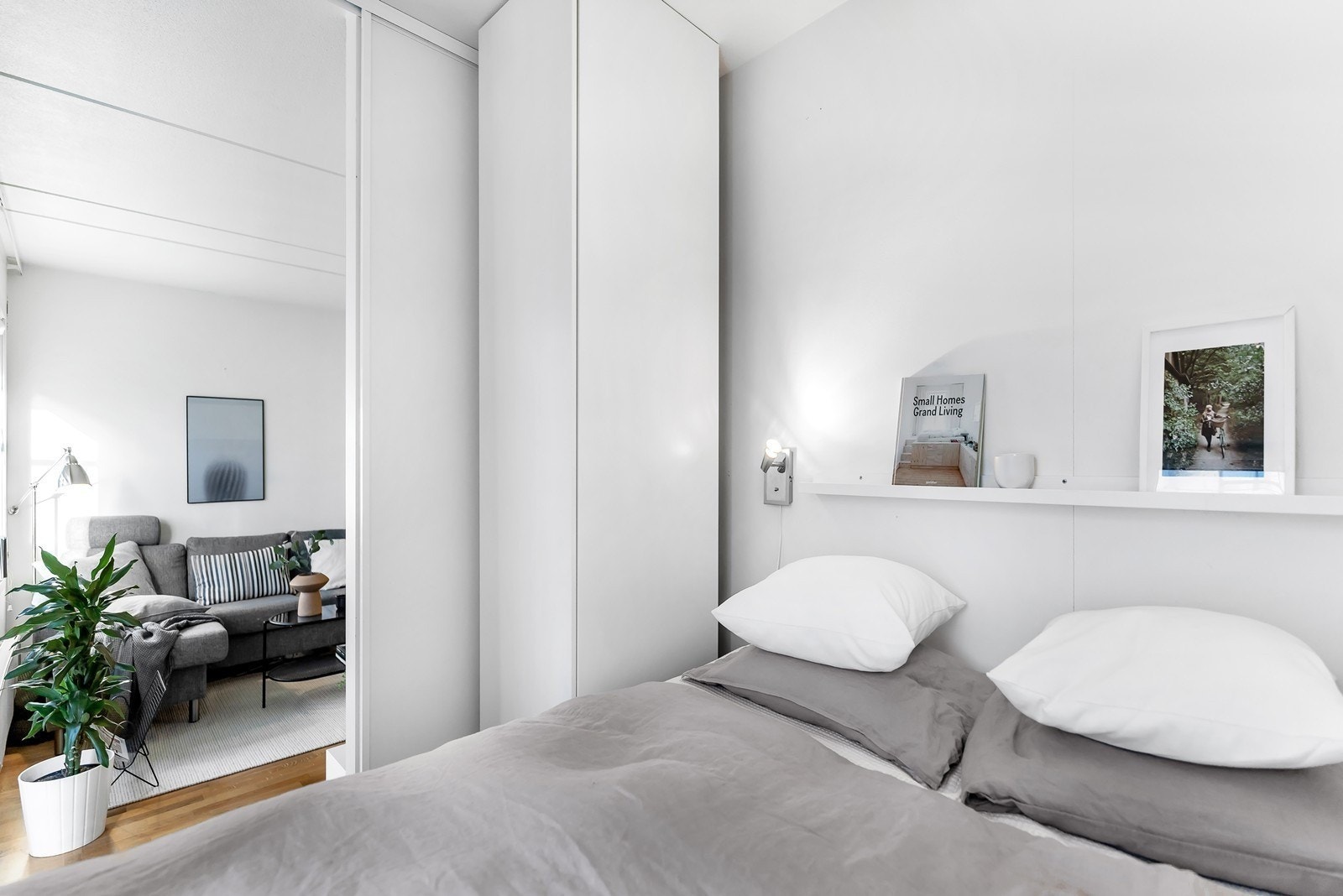 Plass til skap på soverom Galleribilde