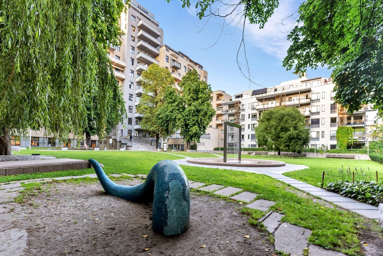 Leiligheten ligger i tilknytning til den fine hovedparken Galleribilde