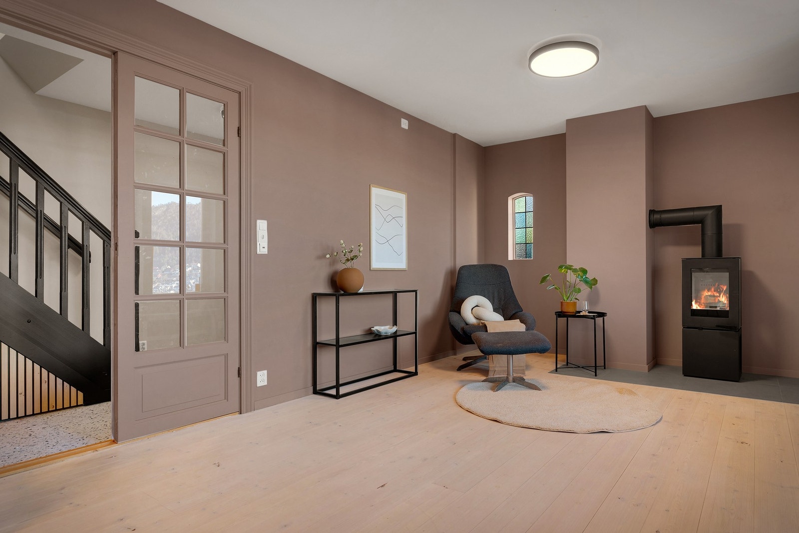 Trivelig med glassdør ut mot hallen. Galleribilde