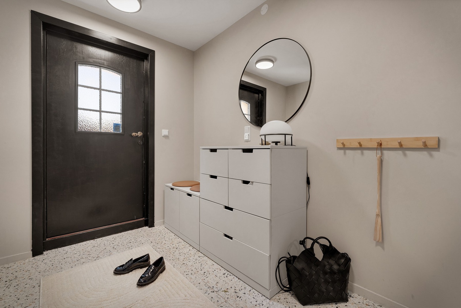 Hall med varmekabler i gulv. Galleribilde