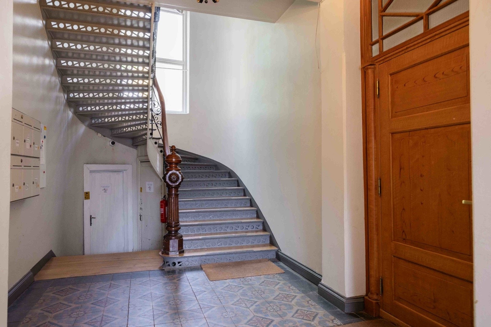 Colbjørnsens gate 15 består 12 seksjoner Galleribilde